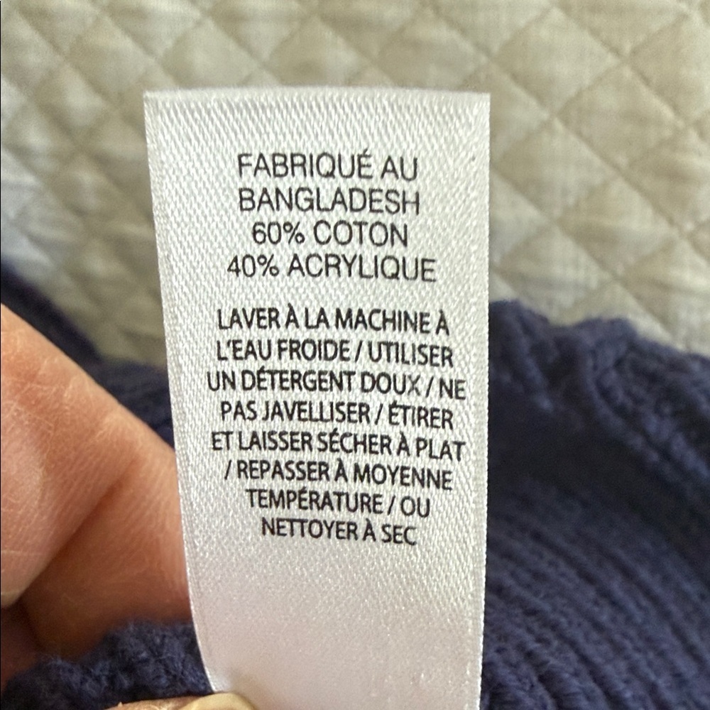 Joe Fresh 60% cotton 40% acrylic Knit Sweater Size Med - Picture 3 of 11